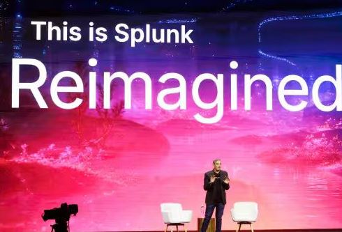 ˼��ͨ�� Splunk ȫ�������ƶ����� AI ��ģ�����